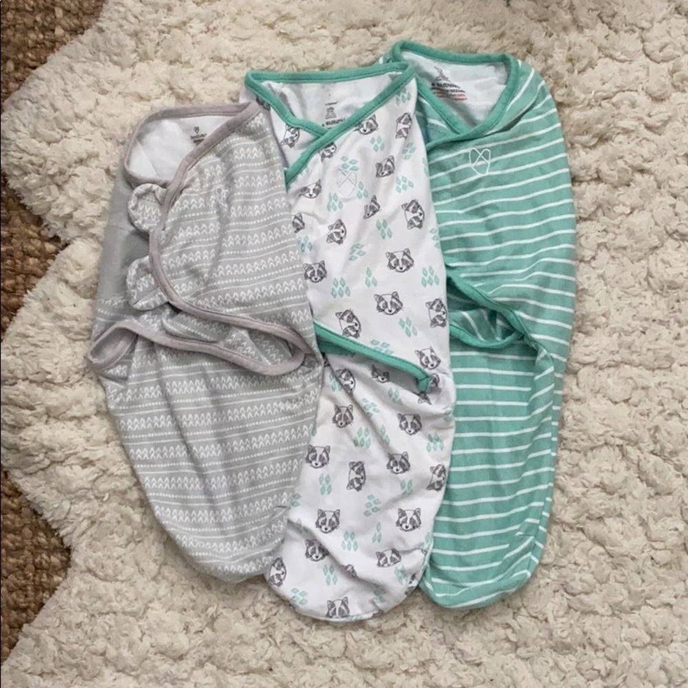 SwaddleMe lot of 3 swaddles. SM, MED & LG